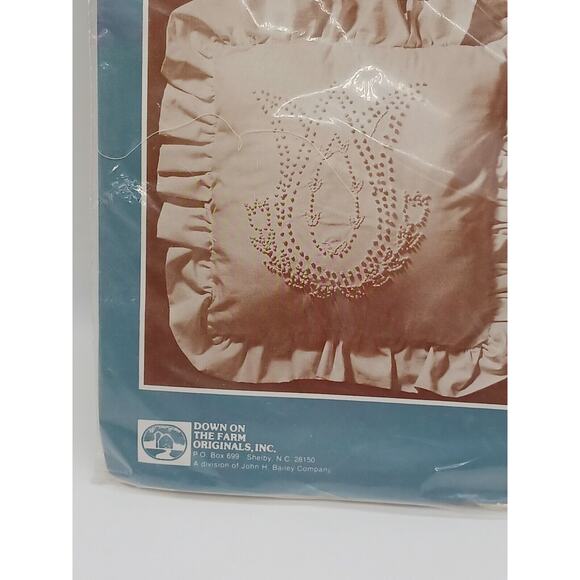 Vintage Candlewicking Tulip Design No 2280 Kit Down On The Farm Originals 1982 - Picture 3 of 10